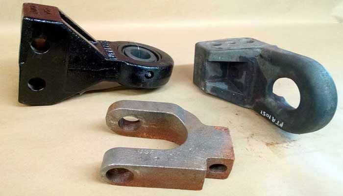 Hitches and Jacks for Vertical Mixer Wagons