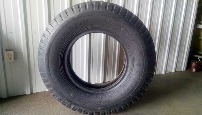 Replacement tires for feed mixers